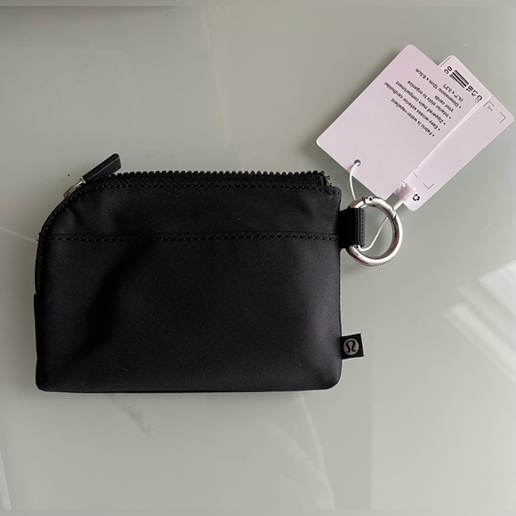 Lululemon Clippable Card Pouch, Wallet, Coin Purse NWT - Picture 6 of 7